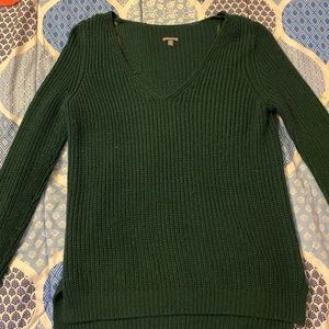 Emerald green sweater 📕